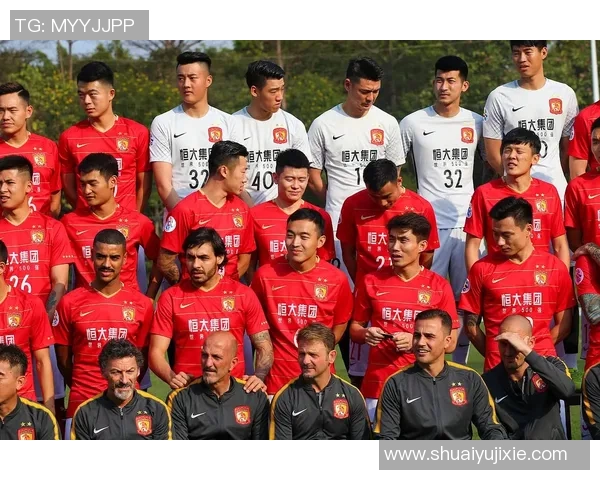 恒大足球明星队携手打造中国足球新未来，助力青少年成长与发展