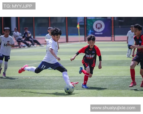 足球微频道带你领略全球赛事精彩瞬间与球星背后的故事